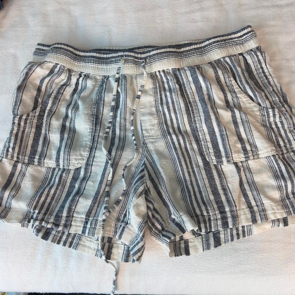 Faded Glory Blue & White Striped Linen-Blend Drawstring Shorts